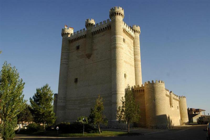Fuensaldaña Turística Fuensaldana Exterior foto